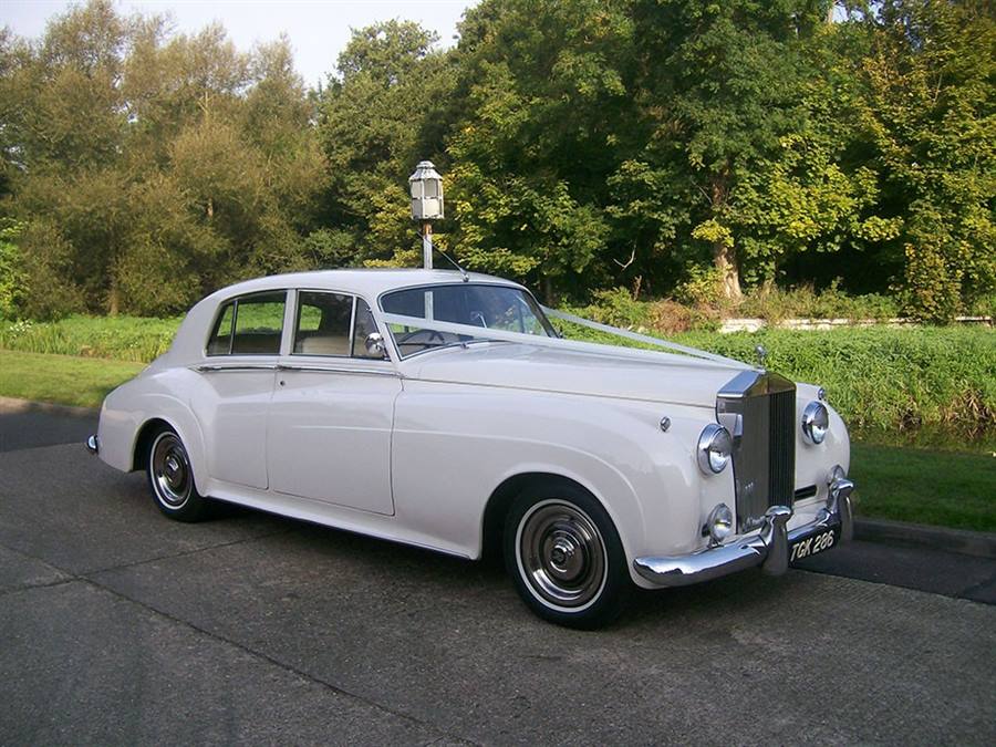 Rolls Royce Silver Cloud wedding car