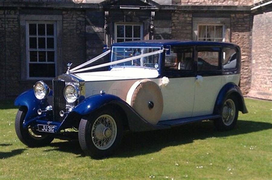 Rolls Royce vintage wedding car at Coombe Abbey Warwick Stock Photo  Alamy