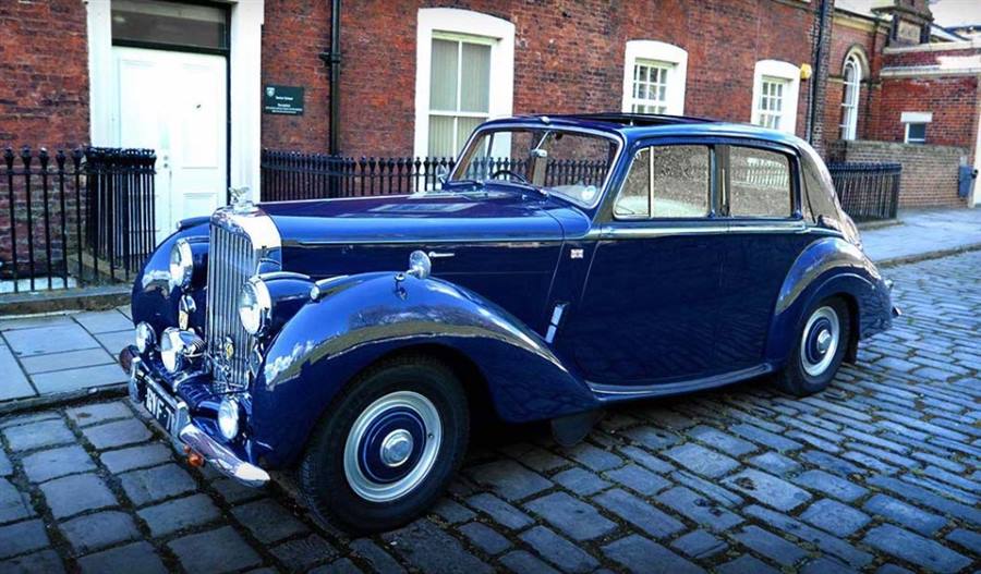 Bentley 1954 R Type wedding car