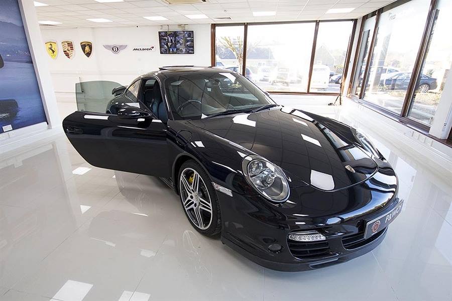 Black Porche 911 Turbo Sports Car Wedding Car Black Porche 911 Turbo Sports Car Wedding Car