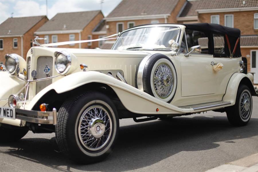 Beauford Tourer - Violet wedding car