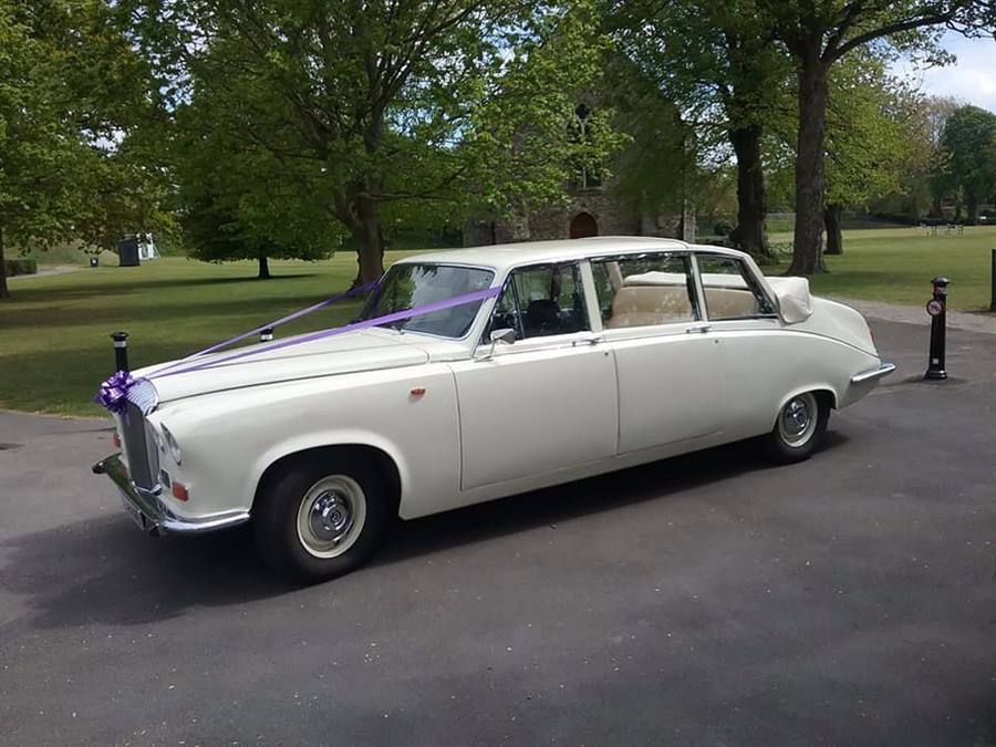 Daimler DS420 wedding car