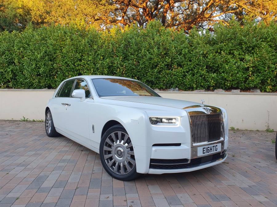 Rolls Royce Phantom 8 wedding car