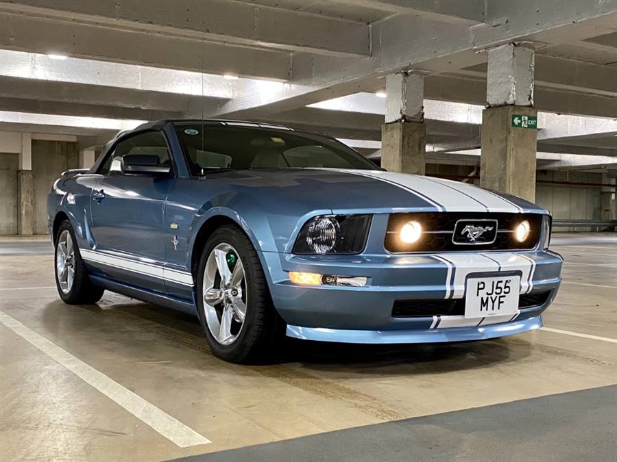 Ford Mustang wedding car