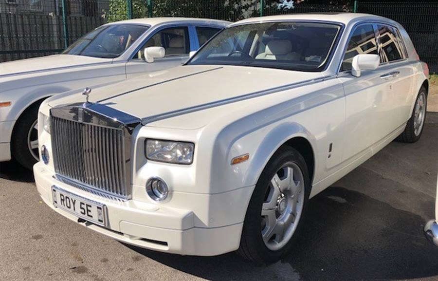 Rolls Royce Phantom wedding car