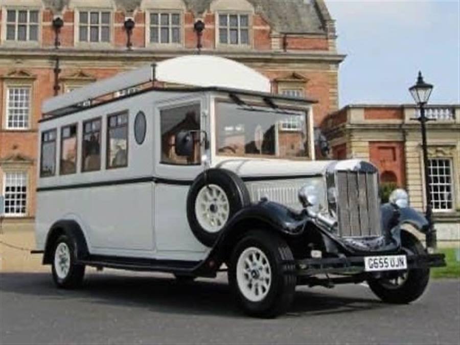 Asquith Mascot wedding car
