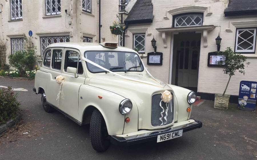 Fairway London Taxi wedding car