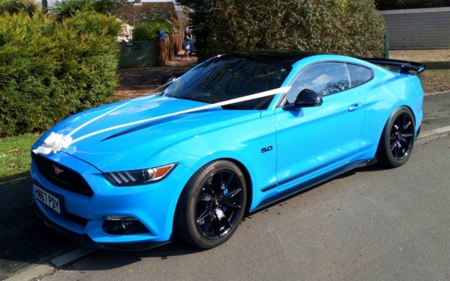Ford Mustang GT wedding car
