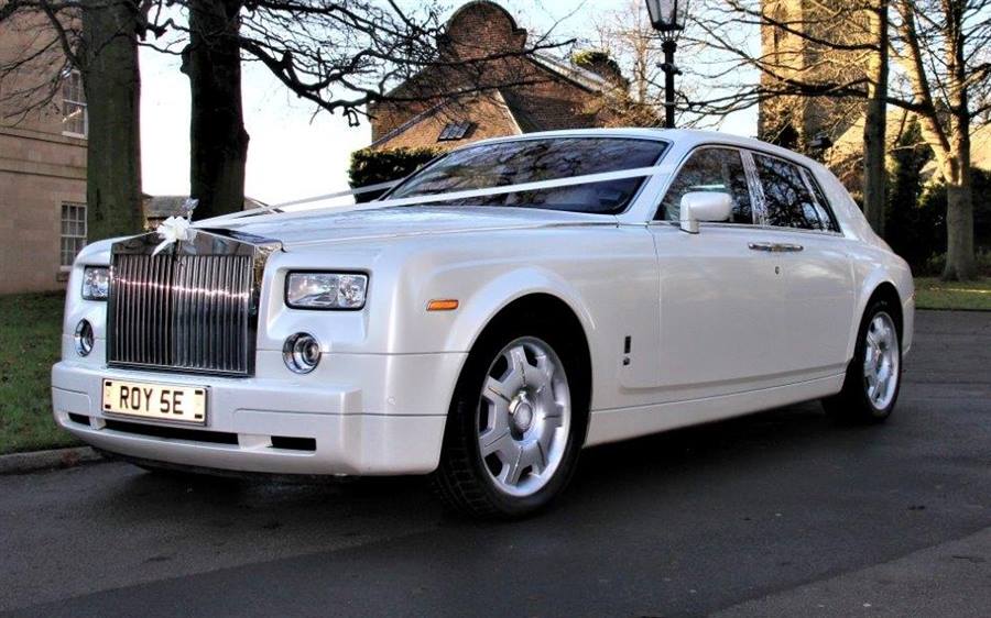 Hoa hậu Đỗ Mỹ Linh được rước dâu bằng RollsRoyce Phantom bản độc nhất trên  thế giới giá hơn 100 tỷ