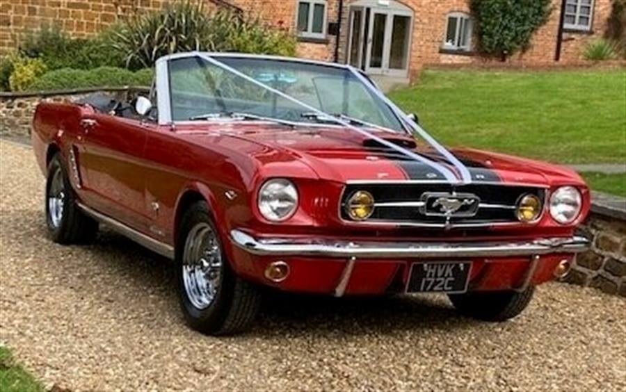 Ford Mustang wedding car