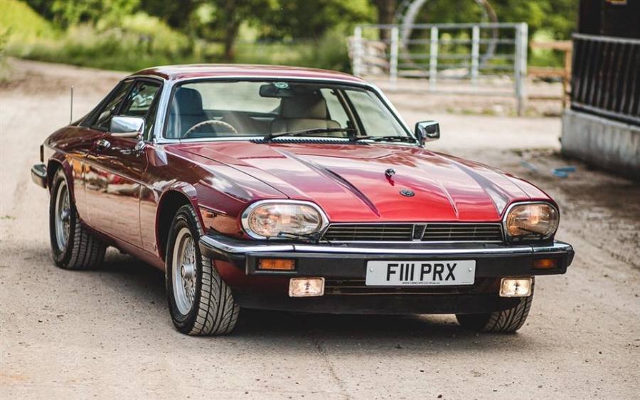 Jaguar XJ-S wedding car