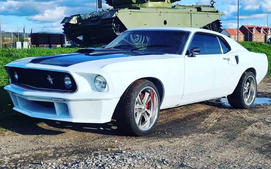 Ford 1969 Mustang Mach 1 wedding car