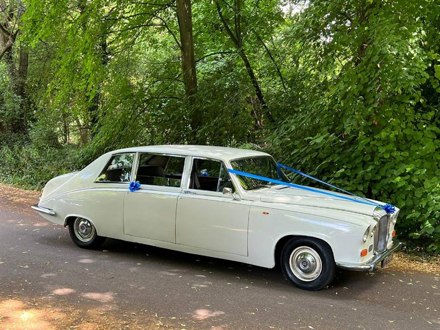 Daimler DS420 wedding car