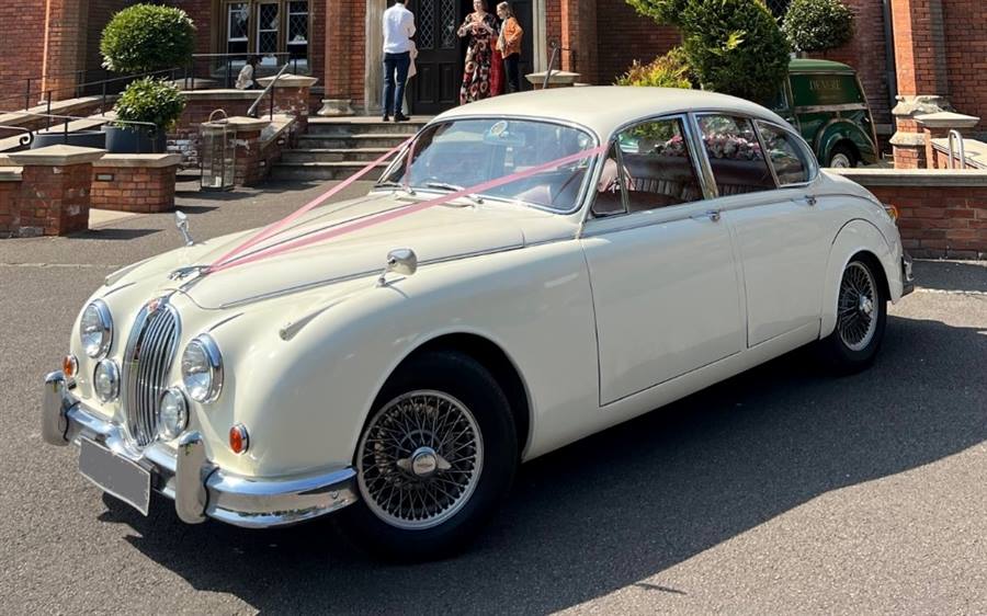 Jaguar 1960 MK II wedding car