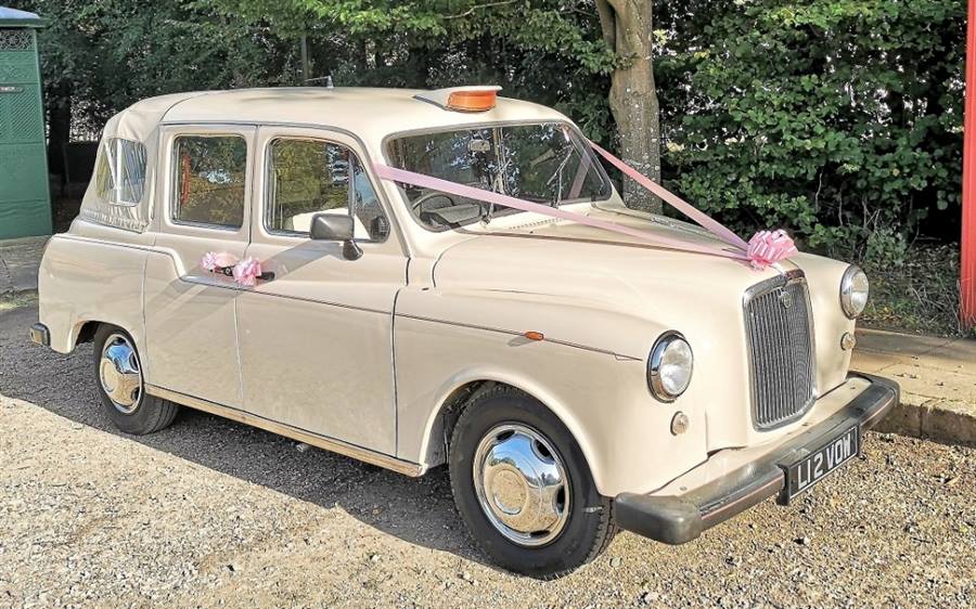 Unique London Cab wedding car