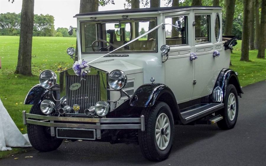 MILLY - Imperial Landaulette wedding car