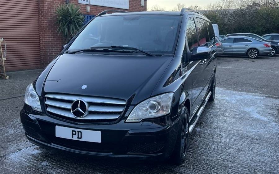 Mercedes Viano wedding car