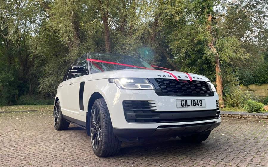 Range Rover Vogue SE wedding car