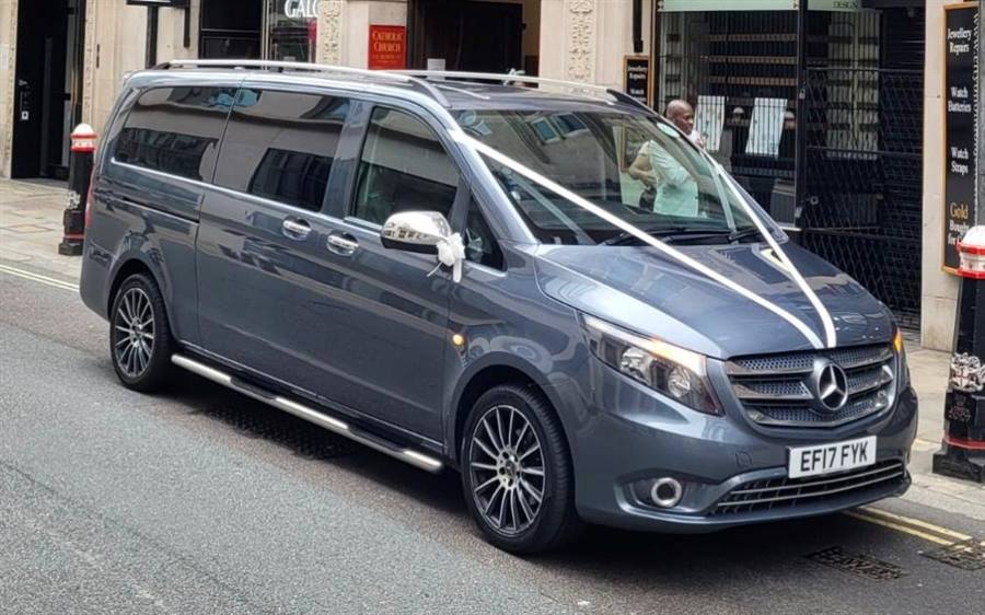 Limo Hire for hire in Cockfosters Greater London. Competitive prices. Low Deposit