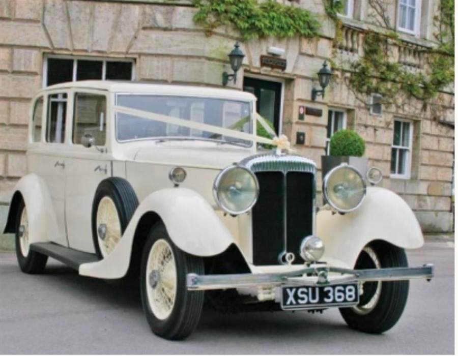 Daimler 1935 4 1/2 ltr Straight 8 Limousine wedding car