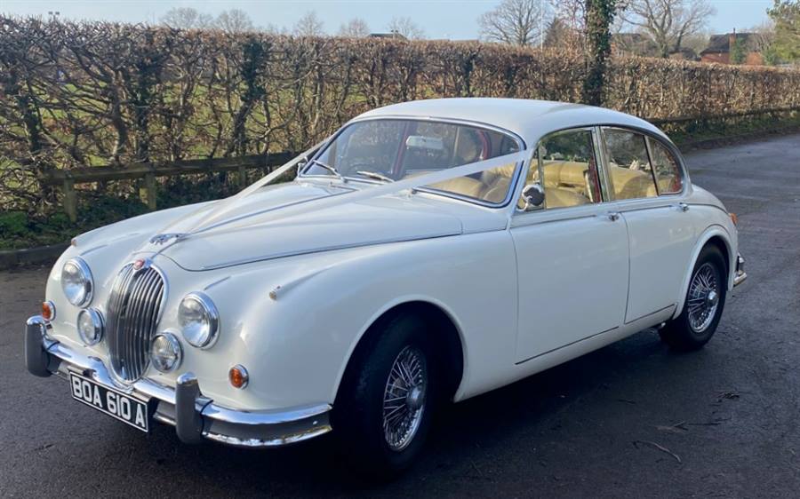 Jaguar Mk2 wedding car