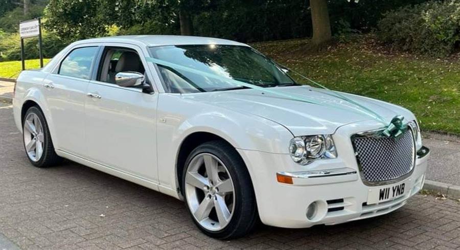 Chrysler 300c wedding car