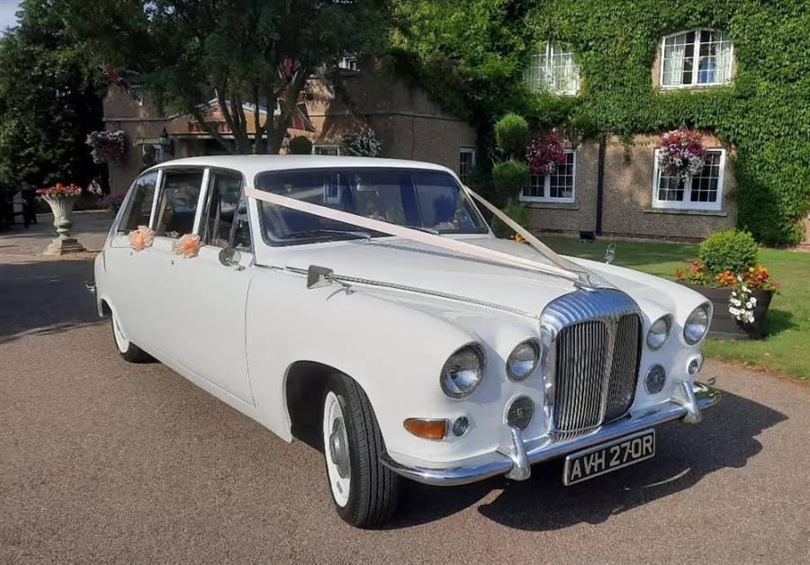 Daimler DS420 wedding car