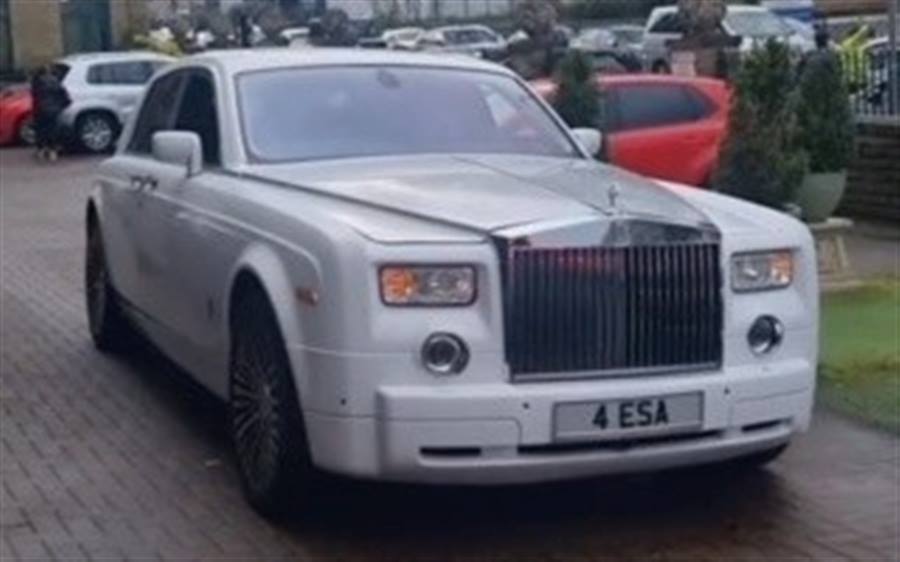 Rolls Royce Phantom wedding car