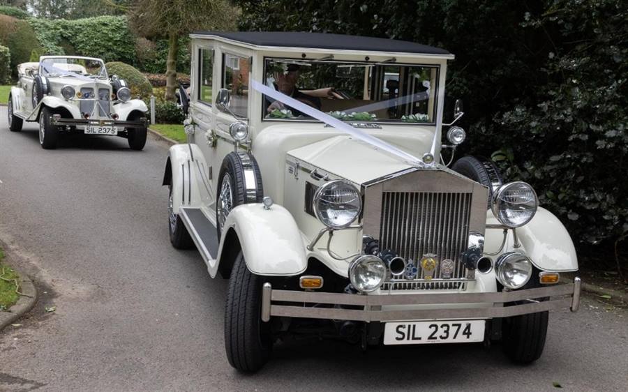 Beauford & Imperial Vintage Pair wedding car