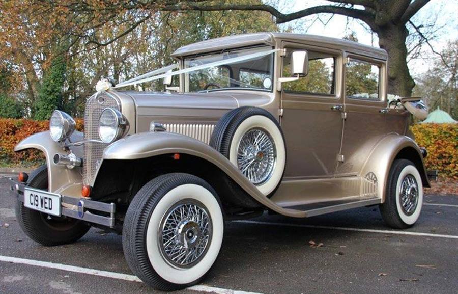 Badsworth Landaulette wedding car