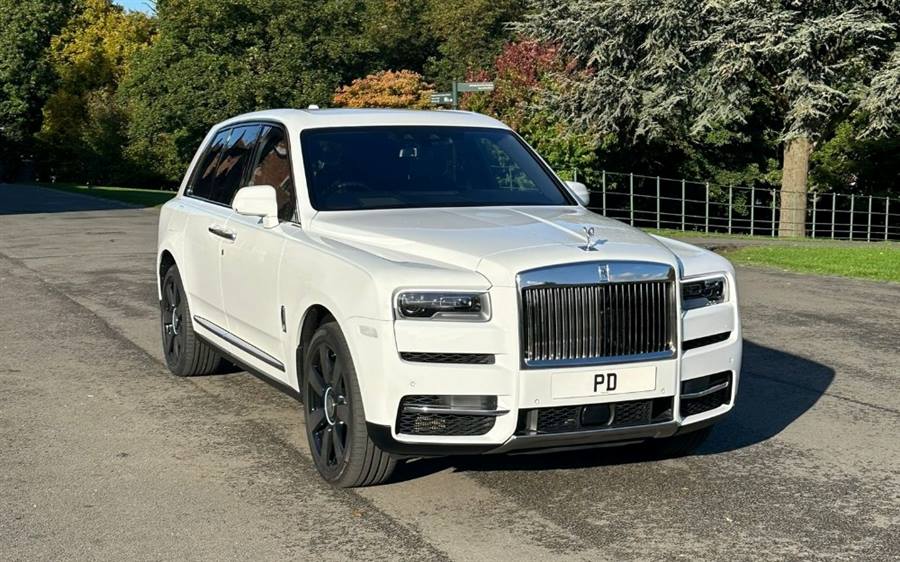 Rolls Royce Cullinan wedding car