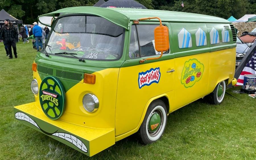 VW T2 Bay Window wedding car