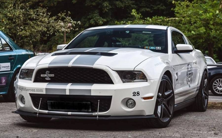Ford Mustang Shelby GT wedding car