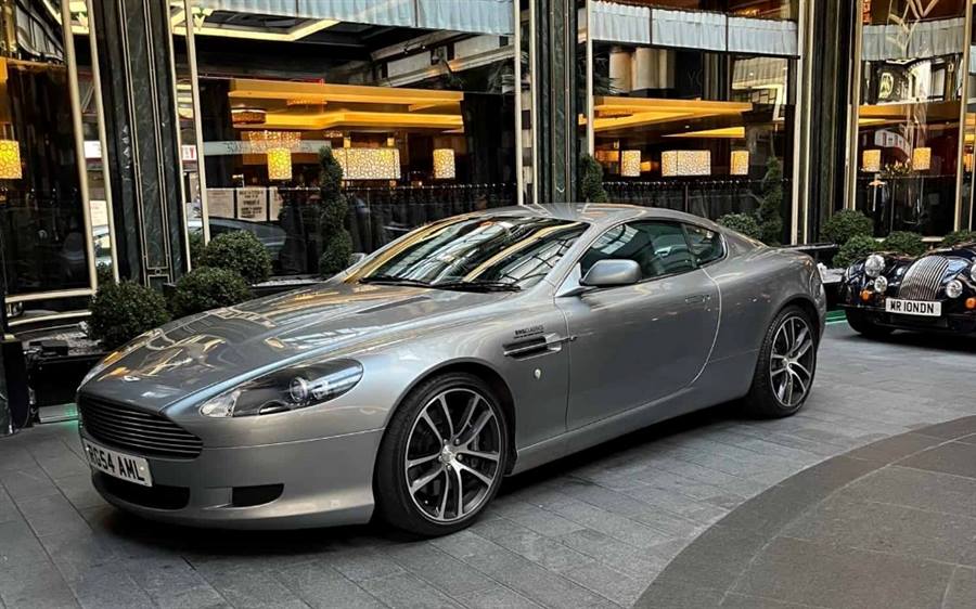 Aston Martin DB9 wedding car