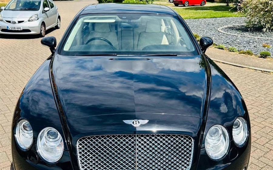 Bentley Flying Spur wedding car