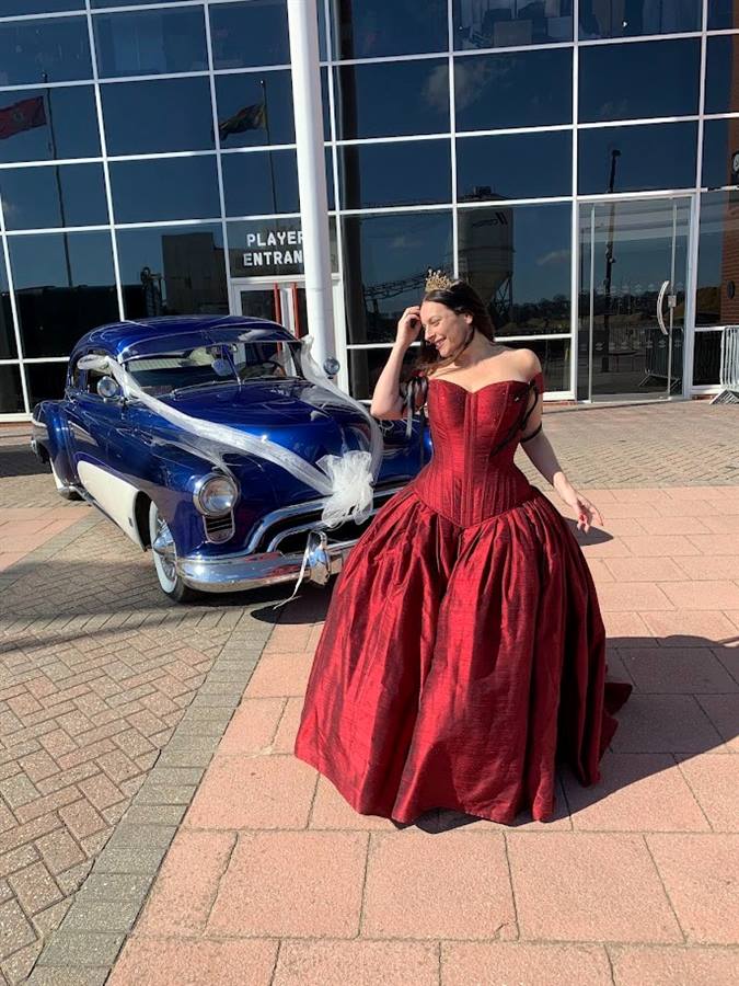 Oldsmobile 1949 Rocket 88 Fastback wedding car
