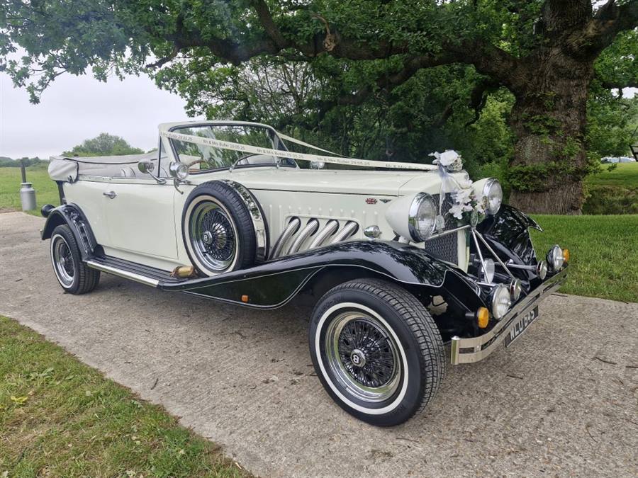 Beauford Tourer Willow wedding car