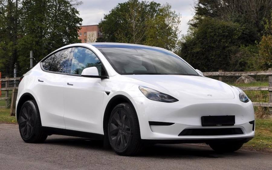 Tesla Y wedding car