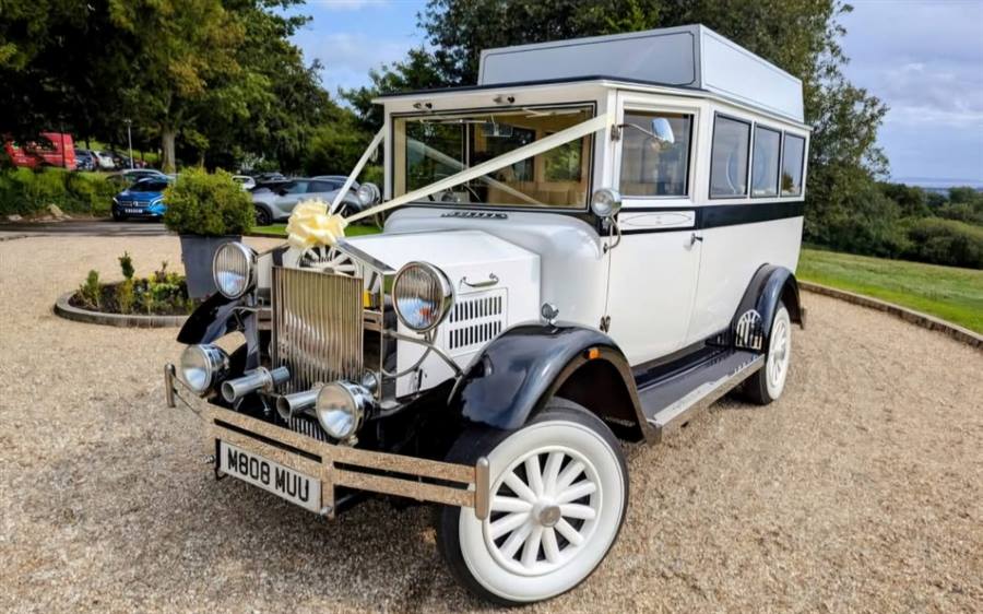Asquith Mascot wedding car
