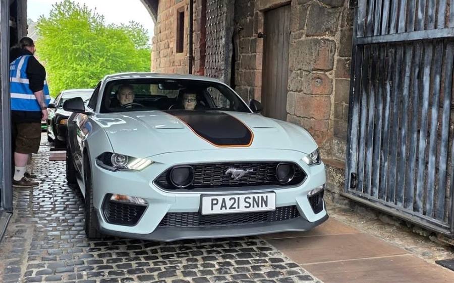 Ford Mustang Mach 1 wedding car