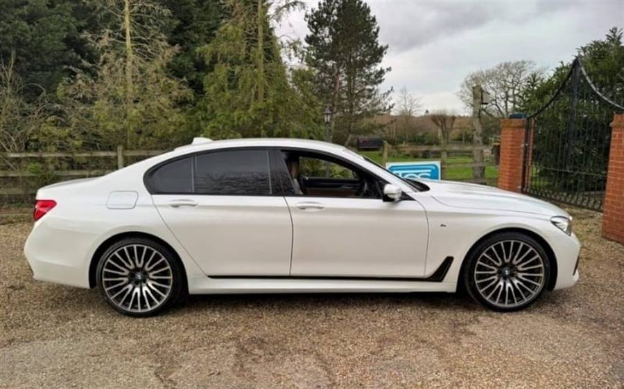 BMW 7 Series wedding car