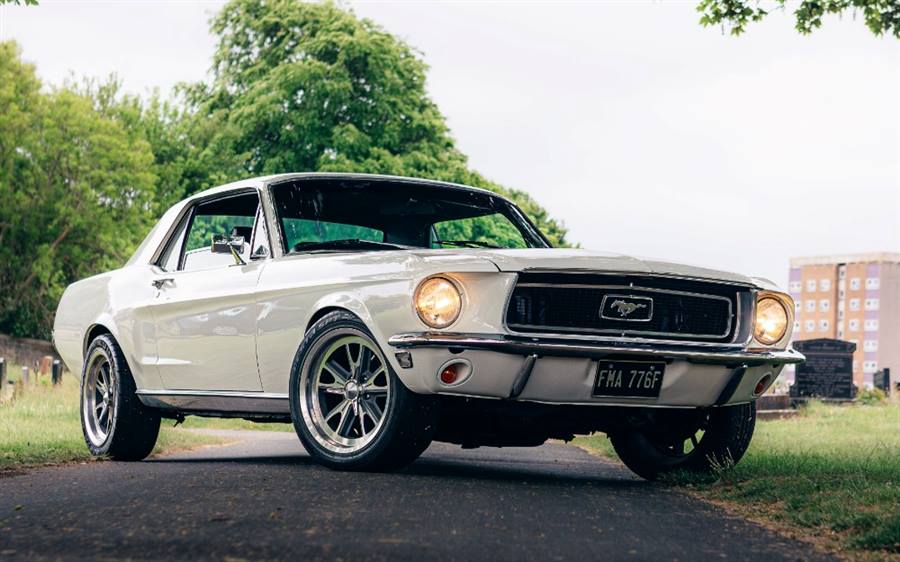 Ford Mustang wedding car