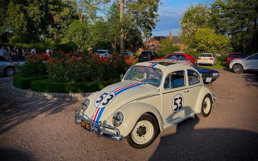 White Volkswagen Beetle wedding car in Crawley #13160