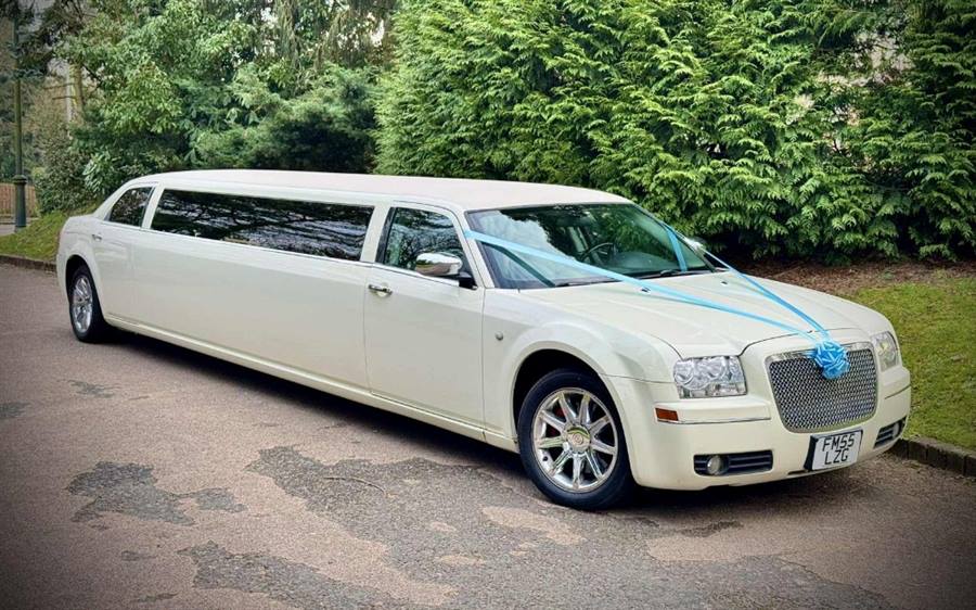 Chrysler 300c Limousine wedding car