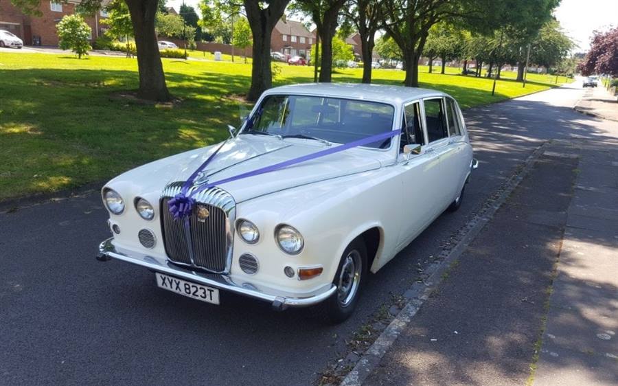 Daimler DS420 wedding car