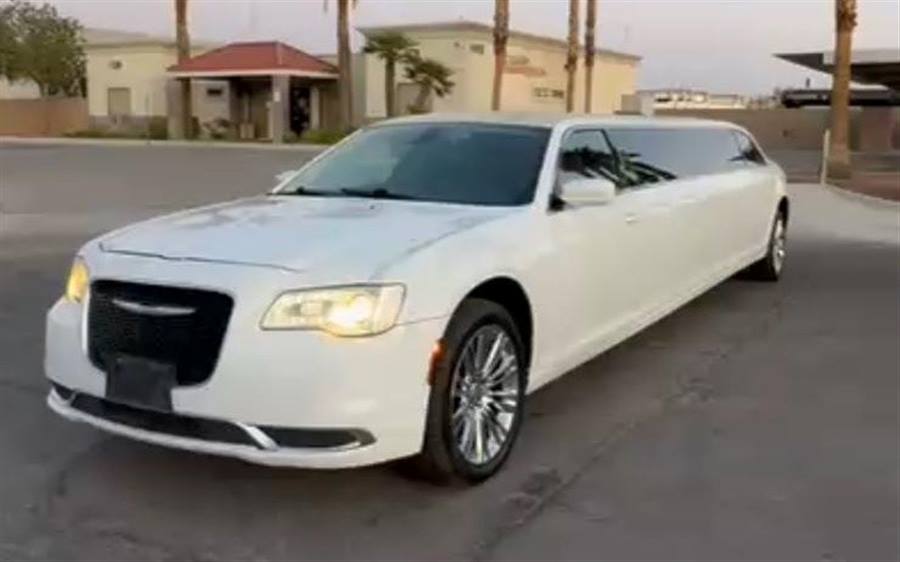 Chrysler 300 Limousine wedding car