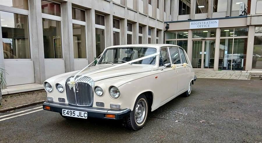 Daimler DS420 Limousine wedding car