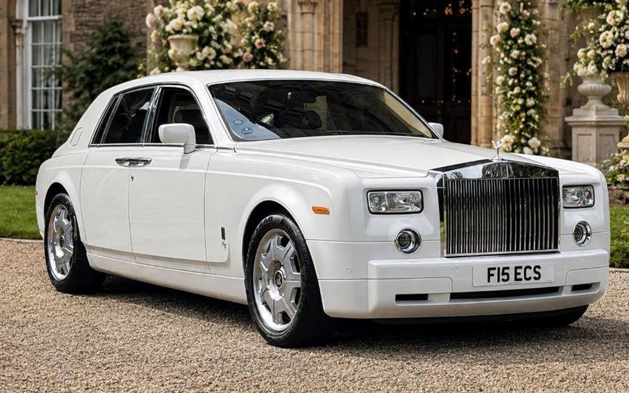 Rolls Royce Phantom wedding car