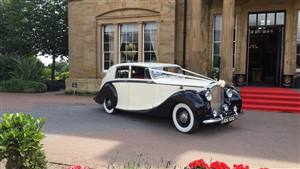 Bentley 1950 MK VI Wedding car. Click for more information.