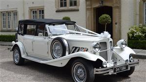 Vintage Roadster Seats 3 Passengers Wedding car. Click for more information.